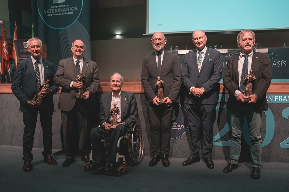 El Colegio de Veterinarios de Badajoz galardona a la Feria Internacional Ganadera en sus Premios San Francisco